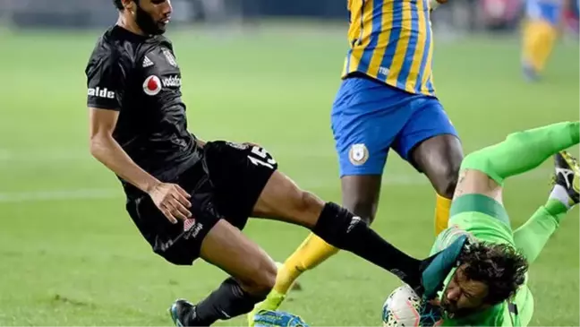 Elneny'nin pozisyonu kırmızı kart mı?