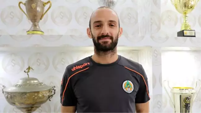 Efecan Karaca sırrını açıkladı: Sahada pasaport oynamıyor