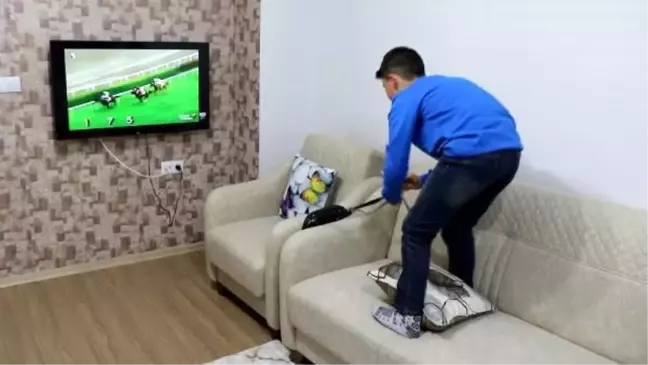 Hüseyin'in at yarışı tutkusu şaşırtıyor