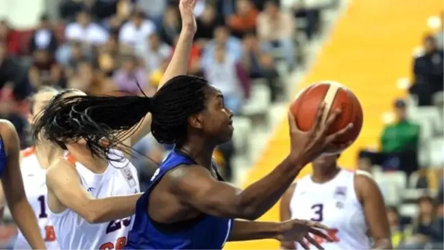 Fenerbahçe Öznur Kablo, Çukurova Basketbol'u 83-59 yendi!