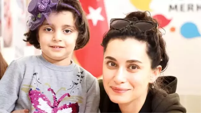 Hande Doğandemir Mardin'de miniklerin yüzünü güldürdü