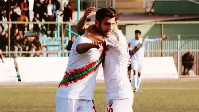 Hakan Kuş atıyor, Karşıyaka kazanıyor!