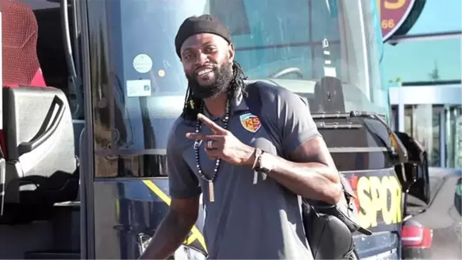 Adebayor Kayserispor'dan övgülerle uğurlandı