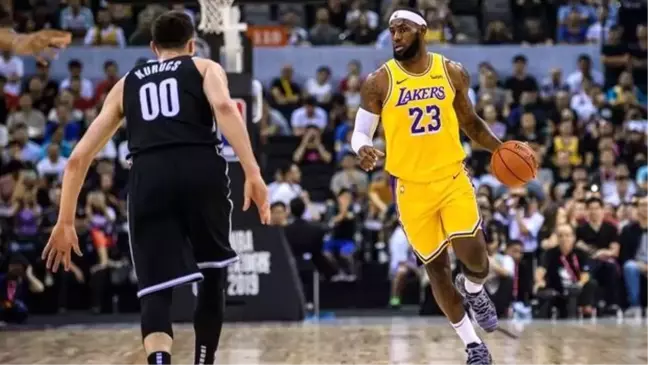Lakers, LeBron James'in
