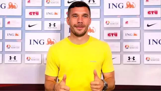 Lukas Podolski resmen Antalyaspor'da