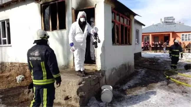 Van'da evde yangın: Havanur ve Hiranur yaşamını yitirdi