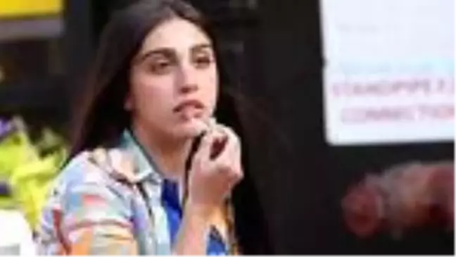 Sokakta makyaj