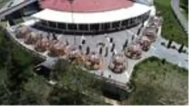 Sivas'ta, sosyal mesafeli 'fanus kafe'