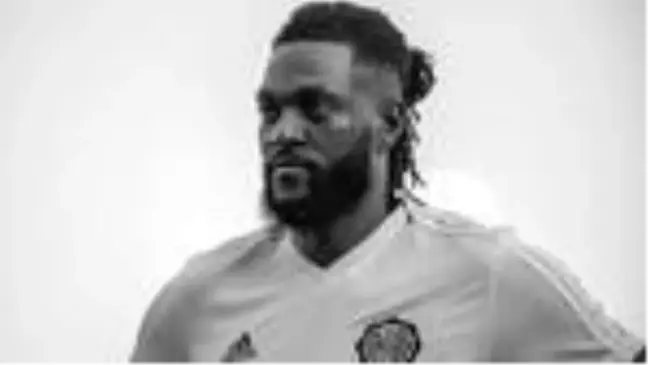 Emmanuel Adebayor 4 maça çıktığı takımı Olimpia'dan ayrıldı!
