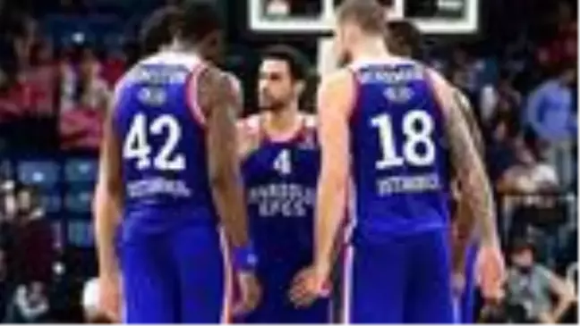 Son dakika! Anadolu Efes, kaptanları Doğuş Balbay ve Bryant Dunston ile sözleşme uzattı