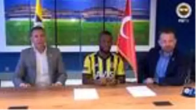 Enner Valencia resmen Fenerbahçe'de