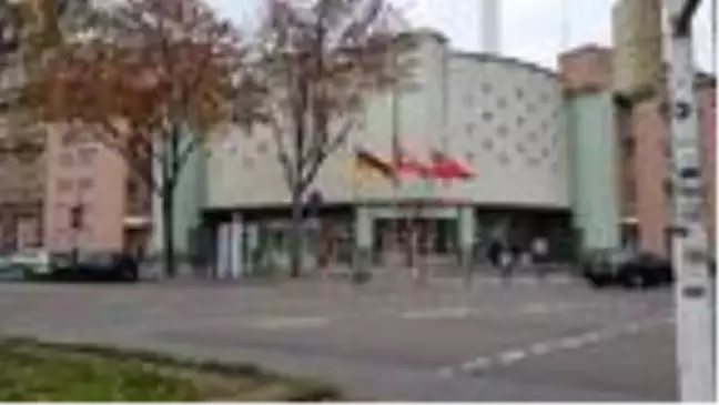 Almanya'da camiye bomba ihbarı paniğe neden oldu