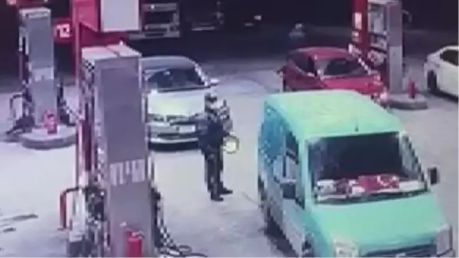 Esenyurt'ta yardım bahanesiyle otomobili çaldı