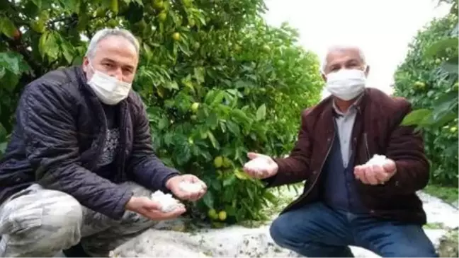 Mersin'de şiddetli rüzgar dev dalgaları kıyıya vurdu (4)