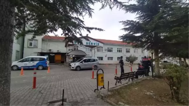 Husumetlilerinin evini basıp, 4 kişiyi vurdular