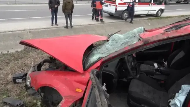 Otomobil takla attı; 1'i bebek, 4 yaralı