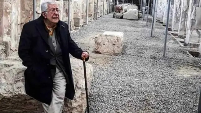 Demir Özlü kimdir? Demir Özlü hayatı, sanatı ve eserleri!