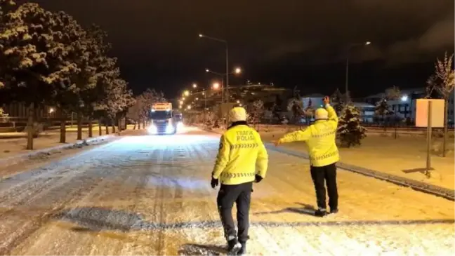 Kop Dağı'nda ulaşıma 'kar' engeli
