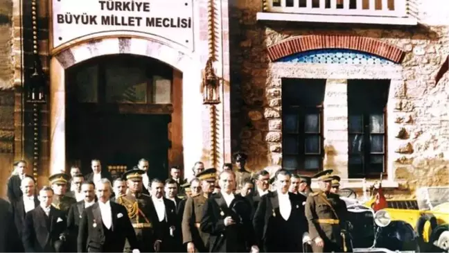 Cumhuriyetin ilanından sonra ilk Meclis Başkanı kimdir? TBMM meclis başkanları kimler?