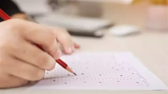Bahçeşehir Koleji bölüm başkanları TYT sorularını yorumladı