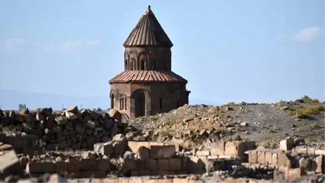 Dünya kenti Ani'nin yer altı tarihinin ortaya çıkarılması için 4 noktada kazı yapılıyor