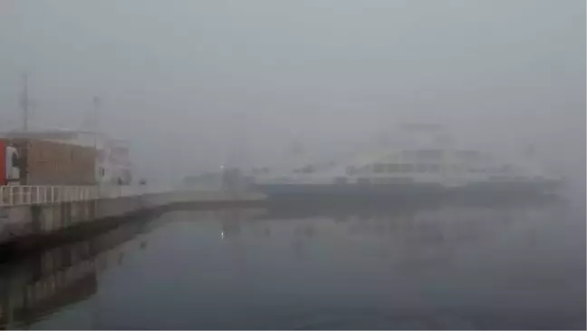 ÇANAKKALE BOĞAZI, SİS NEDENİYLE GEMİ TRAFİĞİNE KAPALI