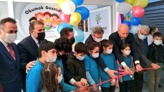 Tekkeköy İlçemizdeki Okullarda Kurulan Kütüphanelerin Açılışı Gerçekleştirildi