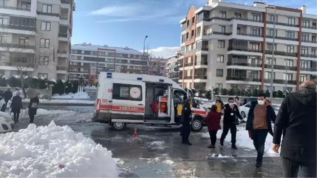 Üniversite yemeğinden zehirlenme şüphesiyle hastaneye kaldırılan 63 kişi taburcu oldu