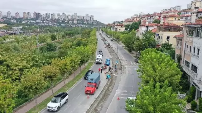 Başakşehir Belediye Başkanı Kartoğlu, Vali Recep Yazıcıoğlu Bulvarı'ndaki çalışmaları inceledi