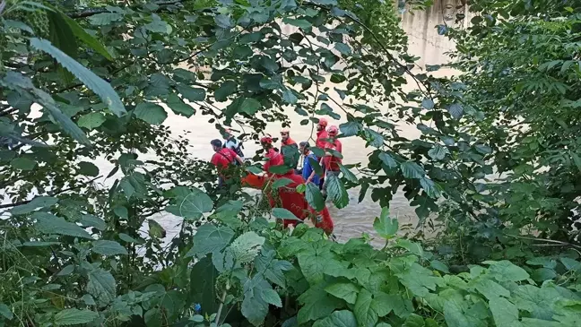 Giresun'da fabrika göçüğü sonucu işçinin cesedi bulundu