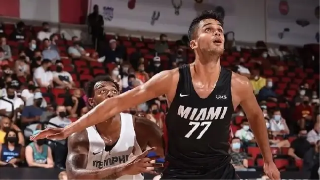 Utah Jazz, Ömer Faruk Yurtseven'i kadrosuna kattı