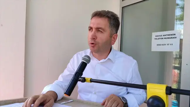 Salıpazarı'nda Yüzme Bilmeyen Kalmasın Projesi Kapsamında Portatif Yüzme Havuzu Açıldı