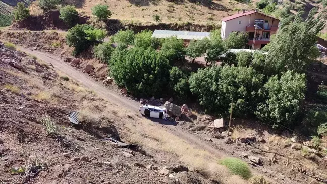 Adıyaman'ın Çelikhan ilçesinde şarampole devrilen otomobildeki 7 kişi yaralandı
