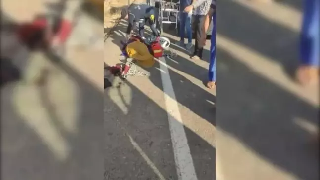 Şanlıurfa'da tarım işçilerini taşıyan minibüs kaza yaptı: 3 ölü, 17 yaralı