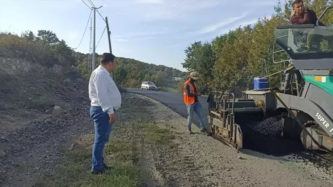Demirköy ilçesinde yol yapım çalışması devam ediyor