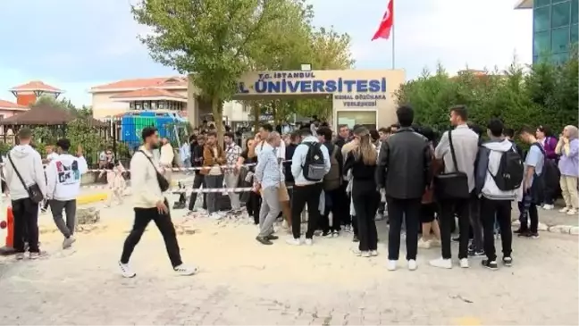 Üniversitede servis krizi; öğrenciler tepki gösterdi