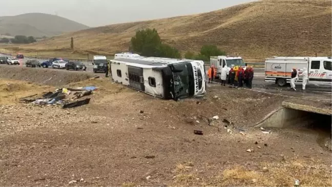 Sivas'ta yolcu otobüsü kazasında ölü sayısı 8'e çıktı