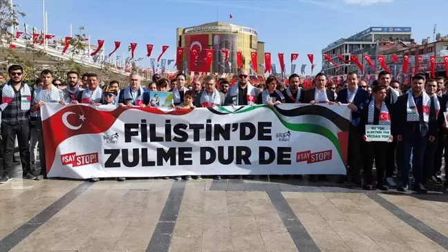 İzmir ve çevre illerde Filistin'e destek yürüyüşleri düzenlendi