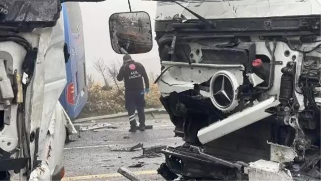 Şanlıurfa'da yoğun sis nedeniyle zincirleme kaza: 1 ölü, 15 yaralı
