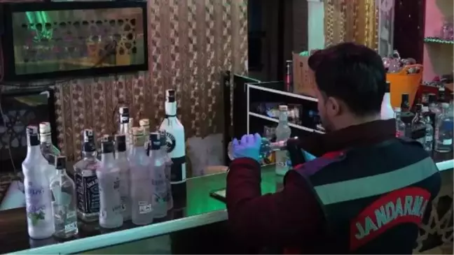 Şanlıurfa'da Eğlence Mekanında Uyuşturucu Operasyonu: 275 Gram Metamfetamin ve 1 Kilo 239 Gram Esrar Ele Geçirildi
