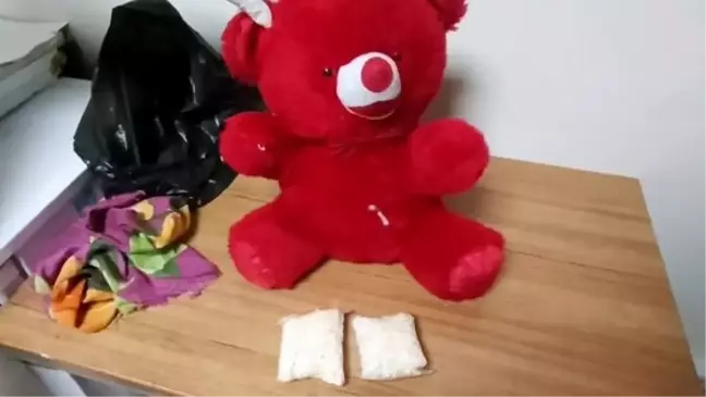 Taksiden oyuncak ayının içinden uyuşturucu çıktı