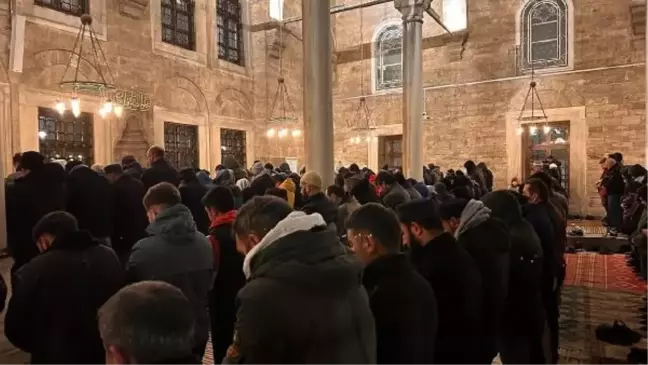 Eyüpsultan'da şehitler için dua edildi