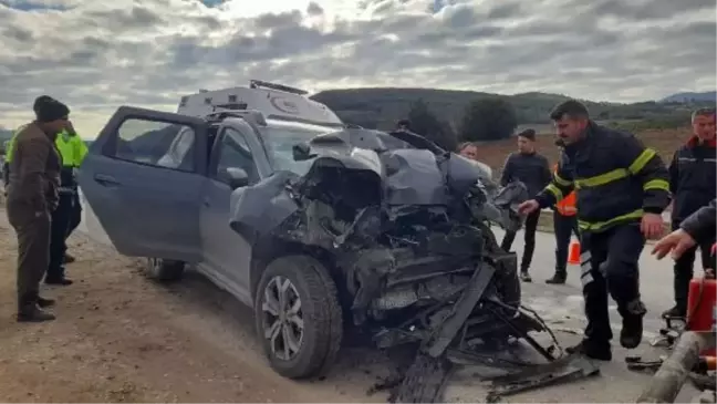 Tokat'ta kamyona çarpan cipin sürücüsü yaralandı