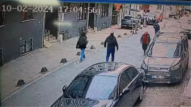 AK Parti Küçükçekmece Belediye Başkan Adayı Aziz Yeniay'ın Mardinliler Buluşması'nda silahlı saldırı