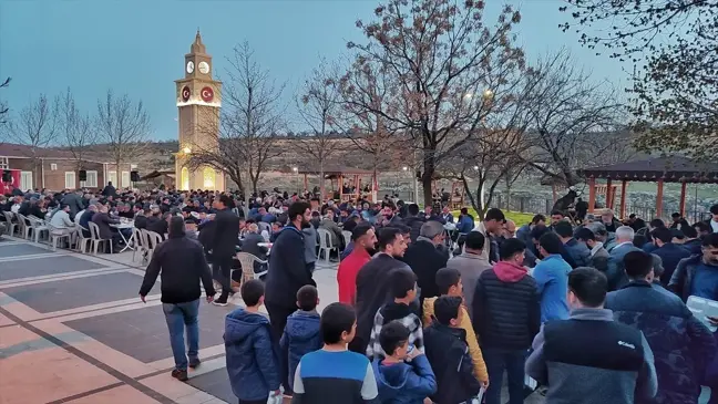 Diyarbakır'ın Eğil ilçesinde iftar programı düzenlendi
