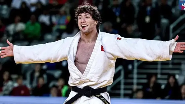 ETÜ Milli Sporcusu Muhammed Ali Demirel Gümüş Madalya Kazandı