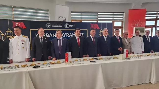 Zonguldak'ta Kurban Bayramı dolayısıyla bayramlaşma programı düzenlendi