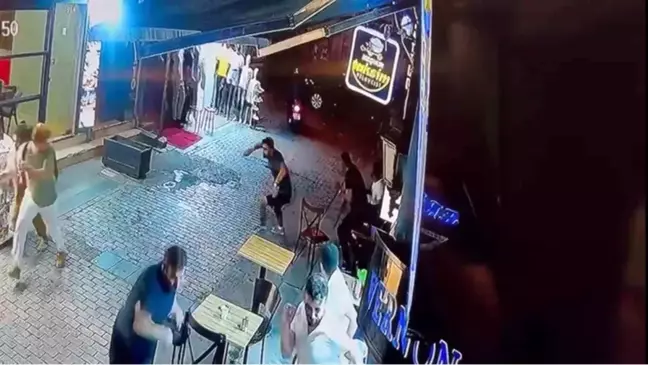 Taksim'de Mekan Sahipleri Arasında Kanlı Kavga