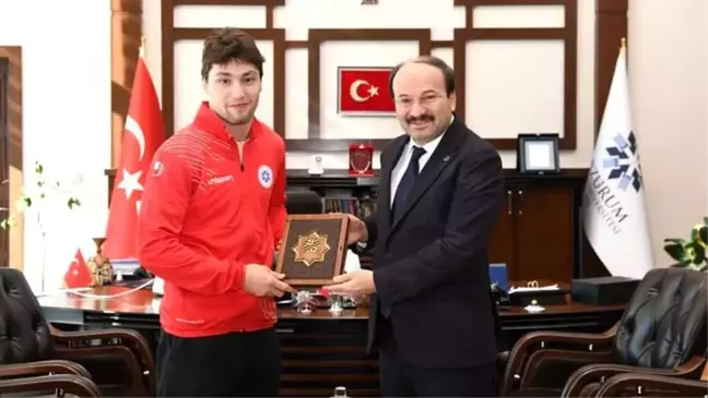 ETÜ Milli Sporcusu Muhammed Ali Demirel, Paris 2024 Yaz Olimpiyat Oyunları'na katılacak