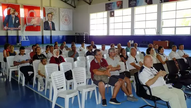 Erdek'te Deniz Çayırları Projesi kapsamında çalıştay ve kıyı temizliği yapıldı